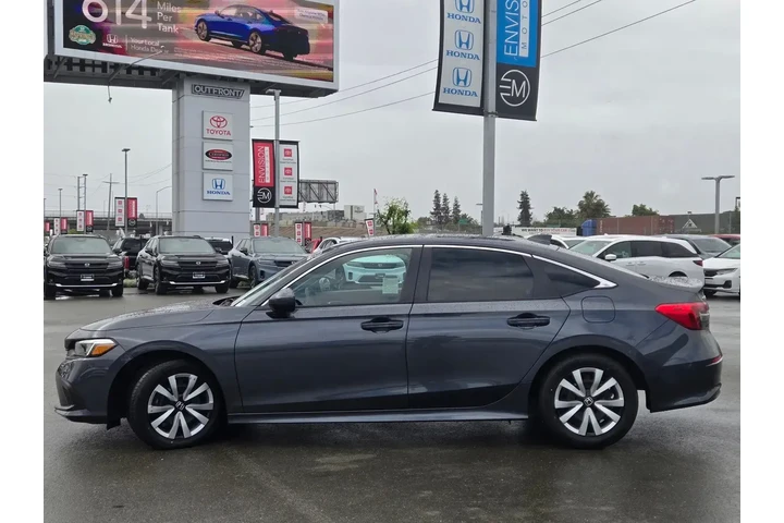 $24842 : Honda Civic 2024 LX 4dr Seda image 4
