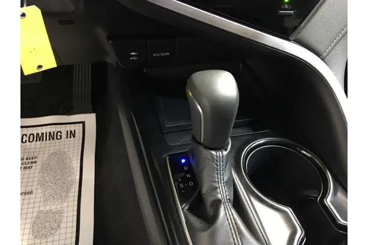 $14989 : Toyota Camry 2019 SE 4dr Sed image 9