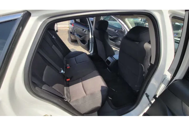 $16995 : 2018 Accord LX image 4