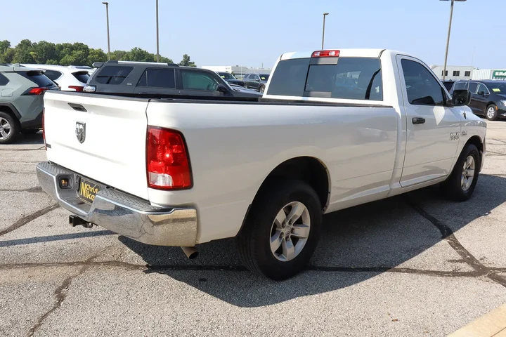 $17488 : 2018 1500 Tradesman image 4