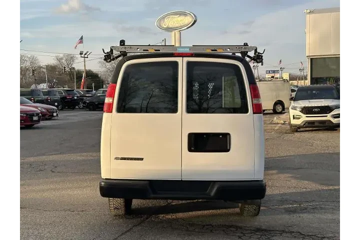 $23895 : Chevrolet Express 2017 2500 image 7