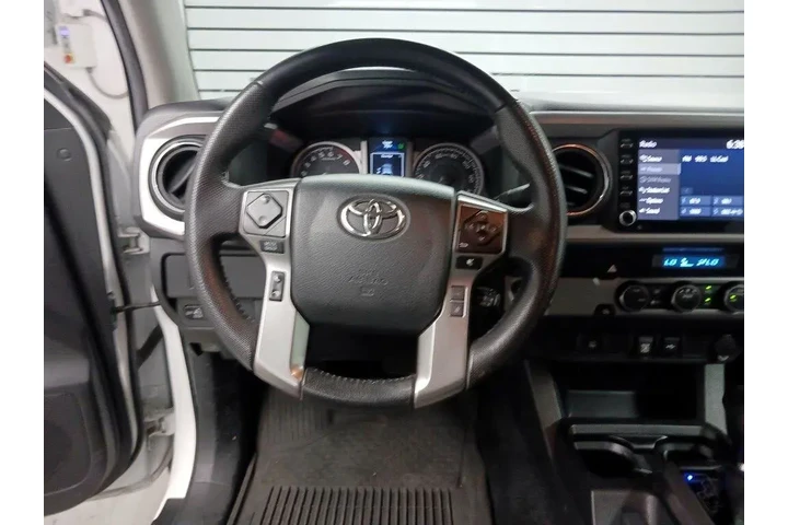$33998 : Toyota Tacoma 2023 4x2 SR5 V image 10