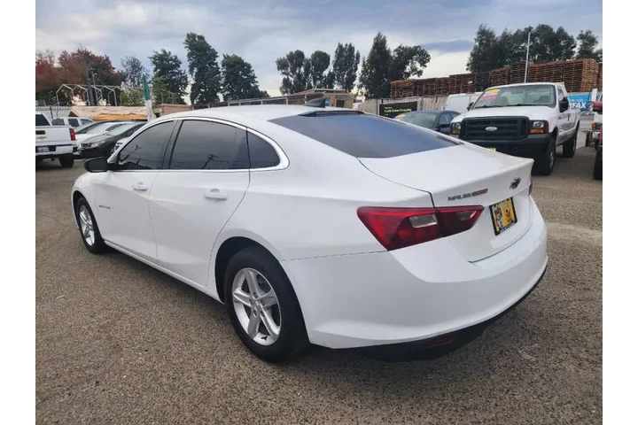 $14599 : 2020 Malibu LS image 7