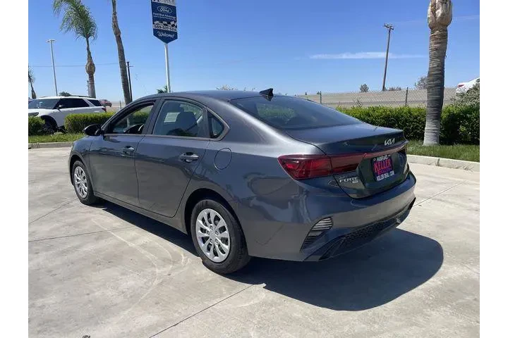 $19999 : Kia Forte 2024 LXS 4dr Sedan image 6