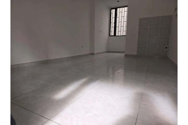 $1800000 : ARRIENDO LOCAL ECONOMICO image 4