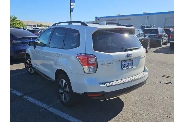 $15500 : Subaru Forester 2018 AWD 2.5 image 6
