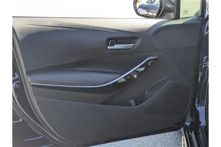 $25992 : Toyota Corolla 2023 XSE 4dr image 9