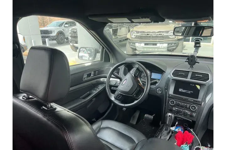 $15000 : Ford Explorer 2018 XLT 4dr S image 9