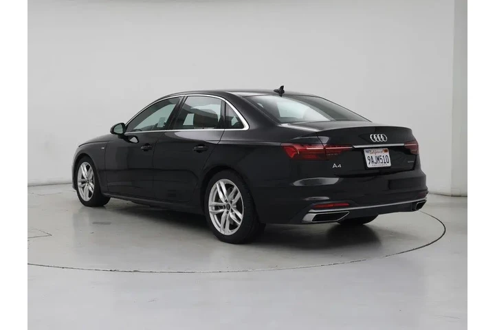 $27998 : Audi A4 2022 AWD quattro S l image 2