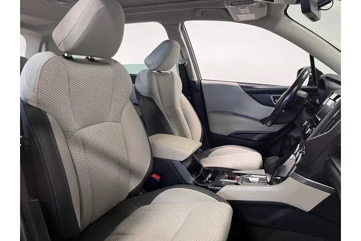 $27880 : Subaru Forester 2022 AWD Pre image 10
