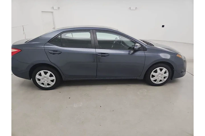 $17998 : Toyota Corolla 2019 LE 4dr S image 4