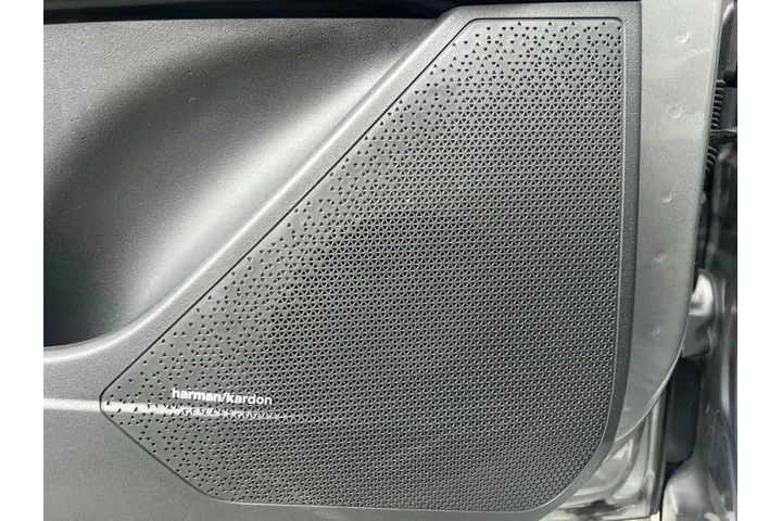 $25400 : 2023 Niro EV Wave image 10