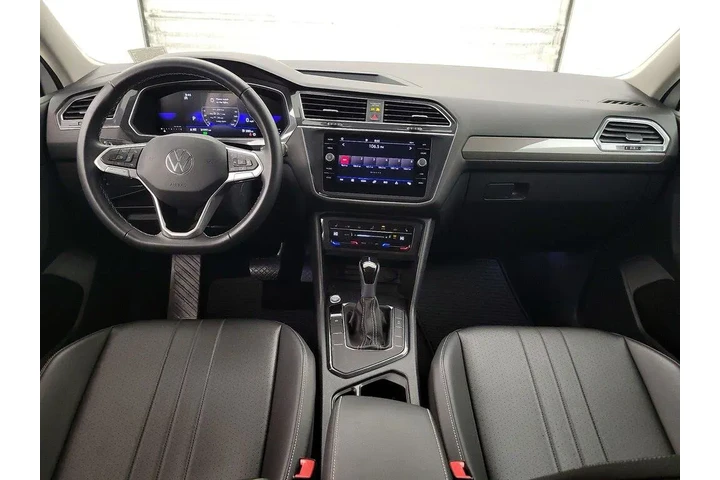$22998 : Volkswagen Tiguan 2023 SE 4d image 9