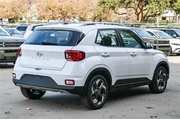 $25115 : Hyundai VENUE 2026 SEL 4dr C thumbnail