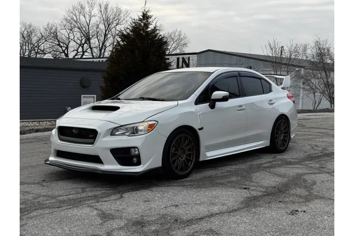 $18750 : 2015 WRX STI image 2