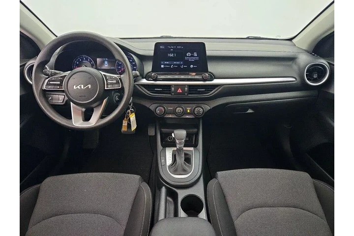 $18998 : Kia Forte 2023 LXS 4dr Sedan image 9