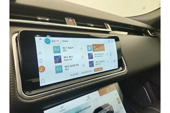 $38998 : Land Rover Range Rover Velar image 8