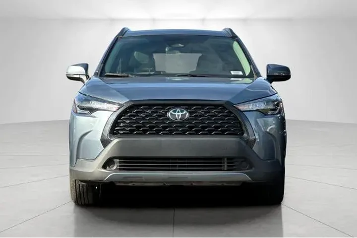 $23495 : Toyota Corolla Cross 2023 AW image 8