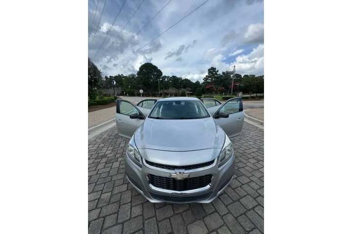 $5500 : 2015 Malibu LS image 5