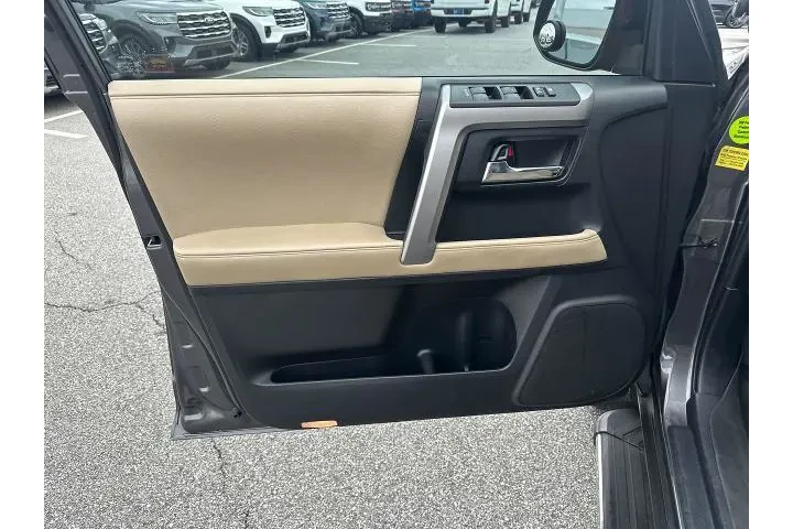 $22998 : Toyota 4Runner 2017 4x2 SR5 image 10