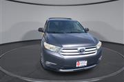 $10500 : PRE-OWNED 2011 TOYOTA HIGHLAN thumbnail