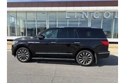 $35998 : Lincoln Navigator 2019 4x4 S thumbnail