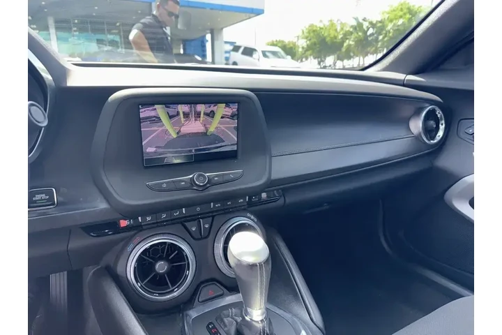 $23995 : Chevrolet Camaro 2021 LS 2dr image 8