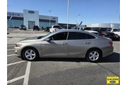 $23995 : Chevrolet Malibu 2023 LS 4dr thumbnail