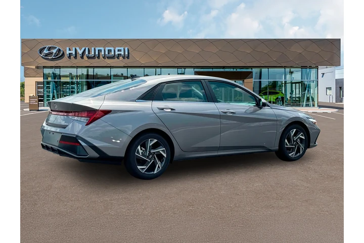 $25820 : Hyundai ELANTRA 2025 Limited image 8