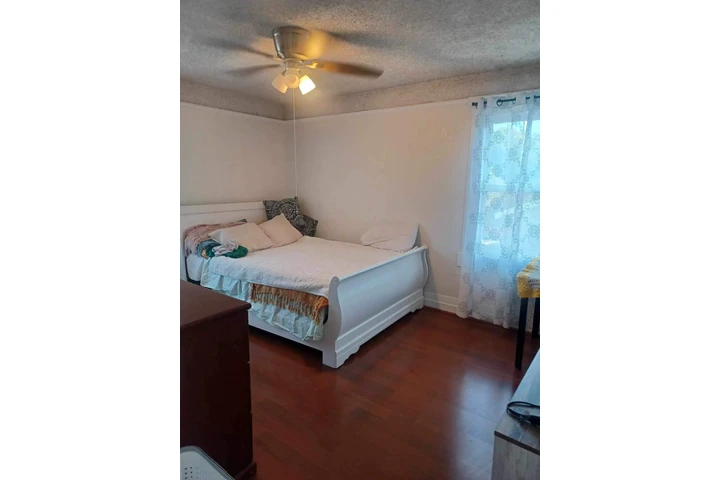 $800 : Recamara image 2