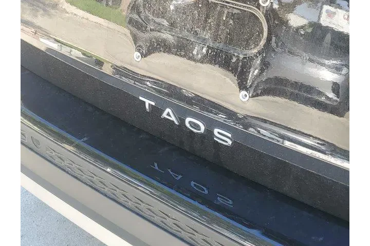$25488 : Volkswagen Taos 2025 SE 4dr image 10