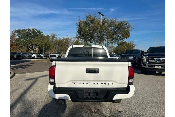 $24925 : Toyota Tacoma 2020 4x2 SR 4d image 4