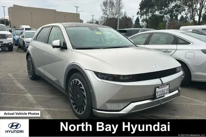 $34990 : Hyundai IONIQ 5 2024 AWD Dis image 1