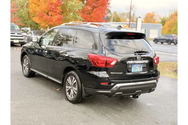 $14500 : 2019 Pathfinder S image 10
