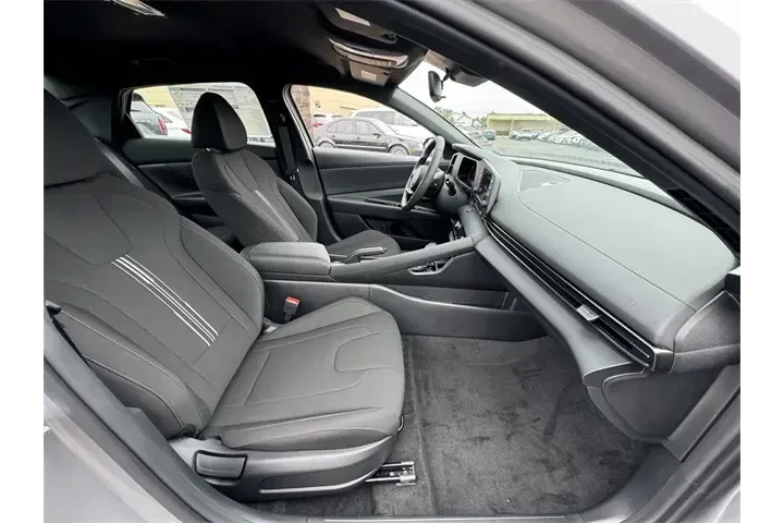 $21995 : Hyundai ELANTRA 2025 SEL Spo image 9