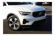 $27898 : Volvo XC40 2023 AWD B5 Plus thumbnail