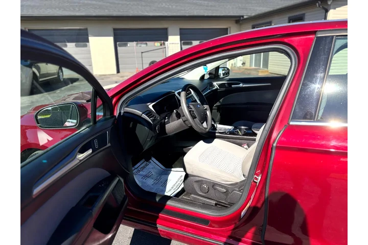 $9995 : 2016 Fusion image 5