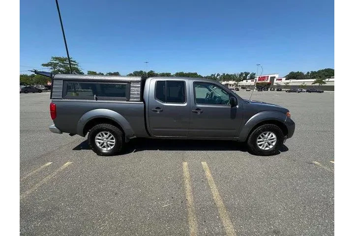 $8995 : Nissan Frontier 2016 4x4 SL image 5