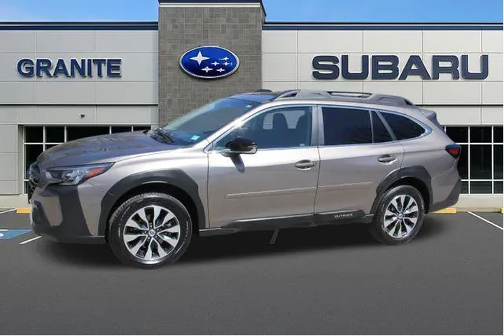 $27990 : Subaru Outback 2024 AWD Limi image 6