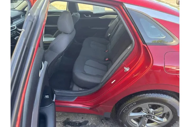 $14595 : 2021 K5 LXS image 10