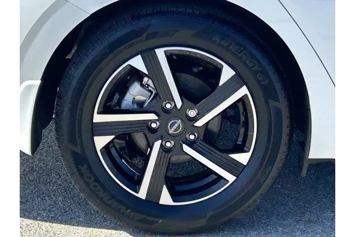 $19550 : Nissan Sentra 2024 SV 4dr Se image 7