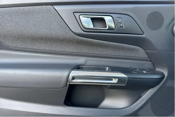 Ford Mustang 2025 GT 2dr Fas image 10