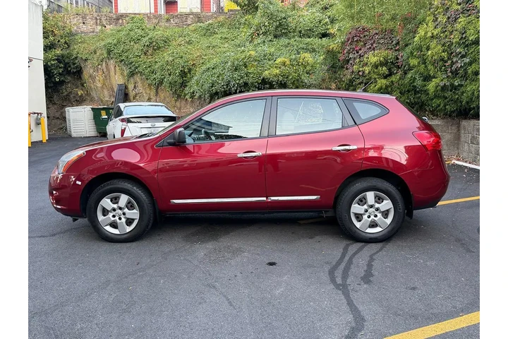 $9995 : 2014 Rogue Select S image 3