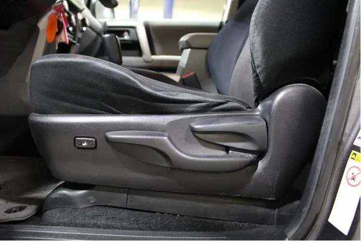 $15987 : Toyota 4Runner 2013 4x4 SR5 image 5