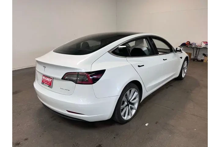 $19940 : Tesla Model 3 2020 AWD Long image 3