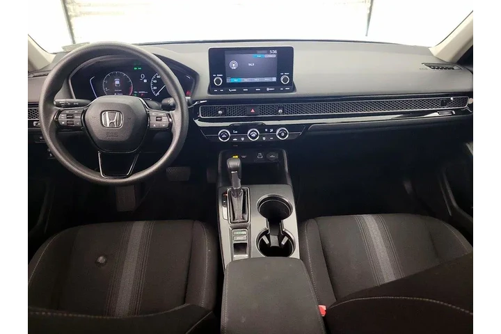 $22998 : Honda Civic 2024 LX 4dr Hatc image 9