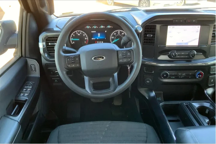 $31003 : Ford F-150 2022 4x2 XL 4dr S image 6