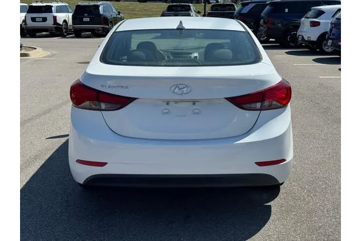 $8988 : Hyundai ELANTRA 2015 SE 4dr image 8