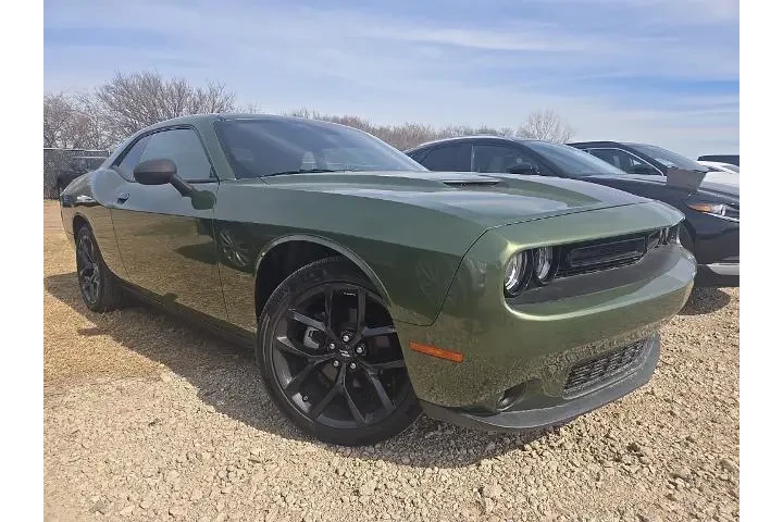 $25317 : Dodge Challenger 2022 SXT 2d image 4