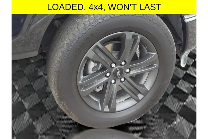 $39800 : Ford F-150 2023 4x4 XLT 4dr image 9